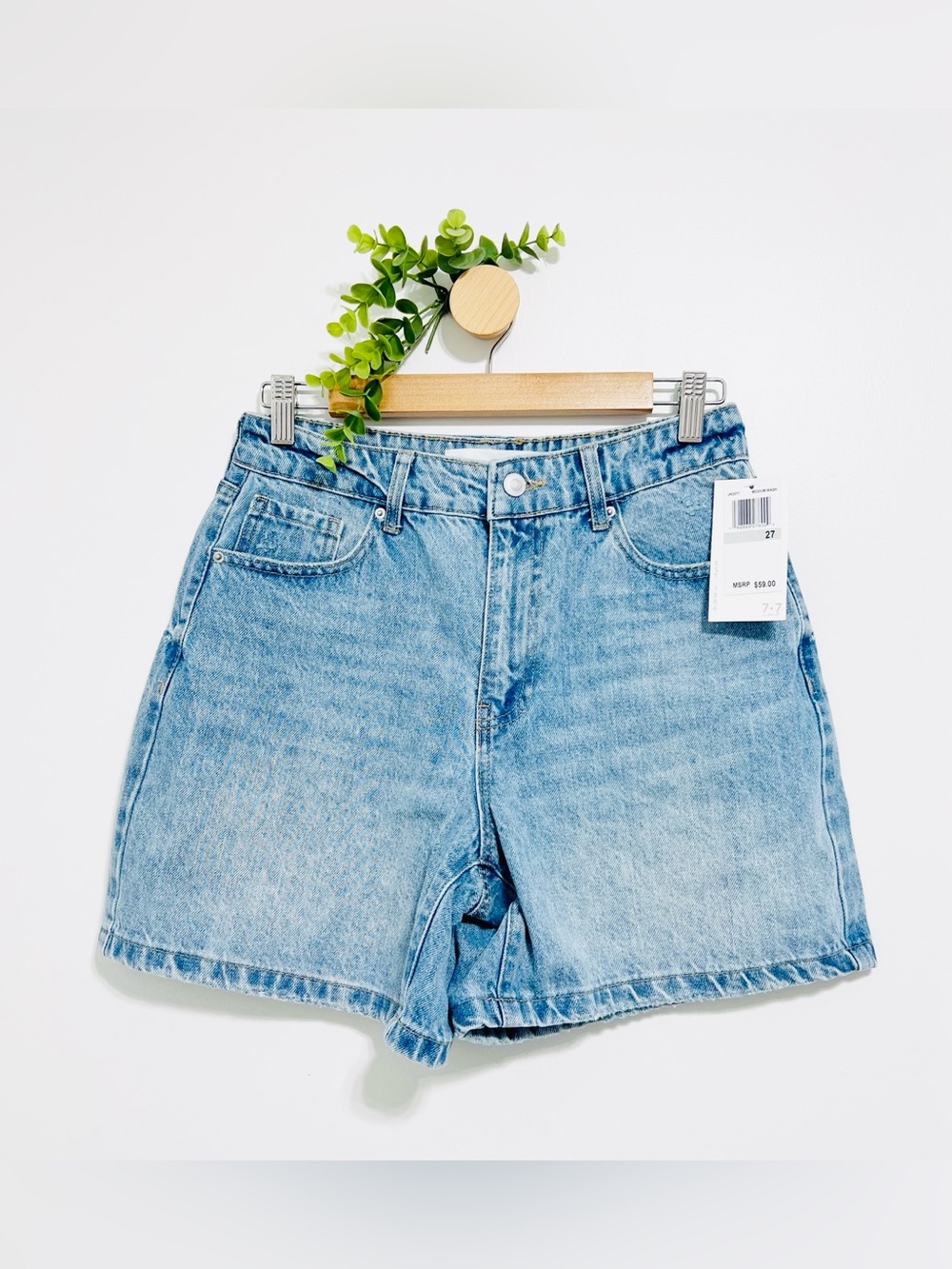 Seven Jeans 7 7 NWT 90’s High Rise Denim Shorts